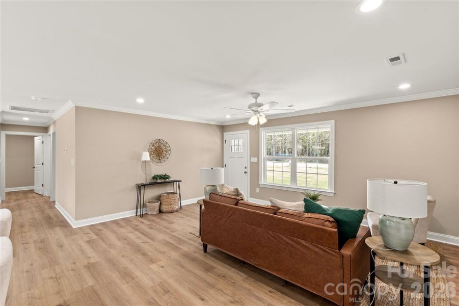 Furnished interior view inside a new home in , Kershaw (Image 11).