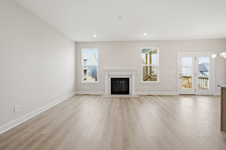 Spacious, unfurnished interior of a new home in McCain's Station, Gallatin (Image 31). Spacious, unfurnished interior of a new home in McCain's Station, Gallatin (Image 31).