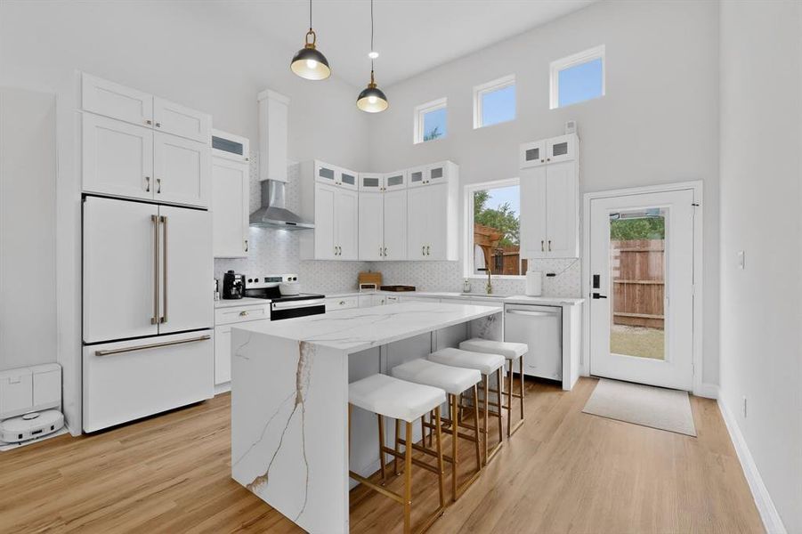 Furnished interior view inside a new home in , Granbury (Image 18).