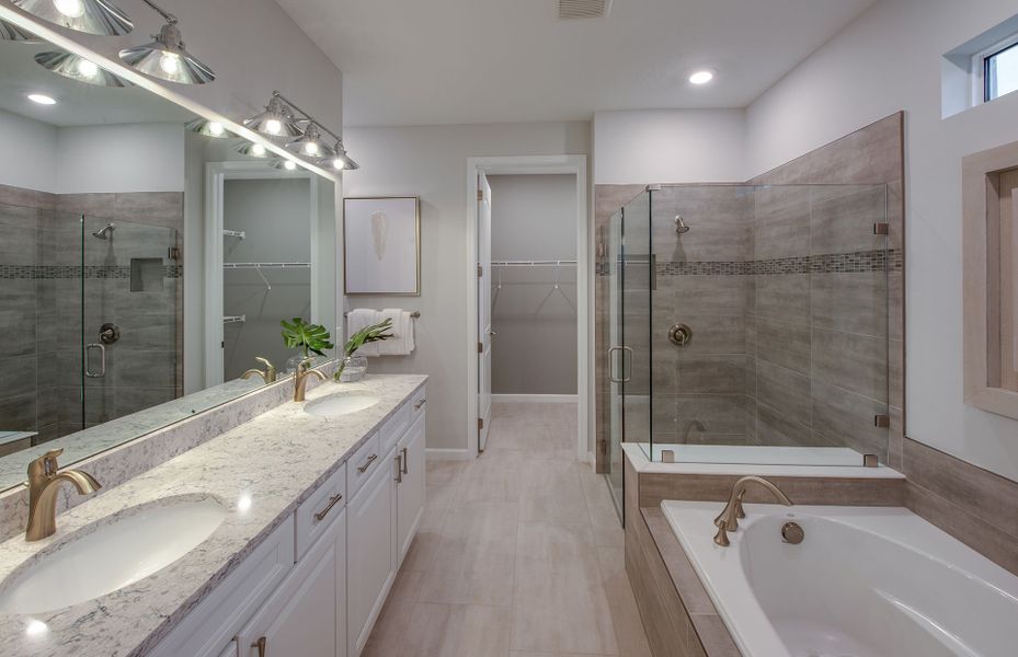 Furnished interior view inside a new home in Del Webb Oak Creek, North Fort Myers (Image 4).