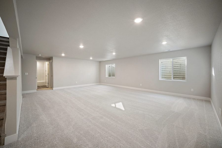 Spacious, unfurnished interior of a new home in The Glen, Colorado Springs (Image 28).