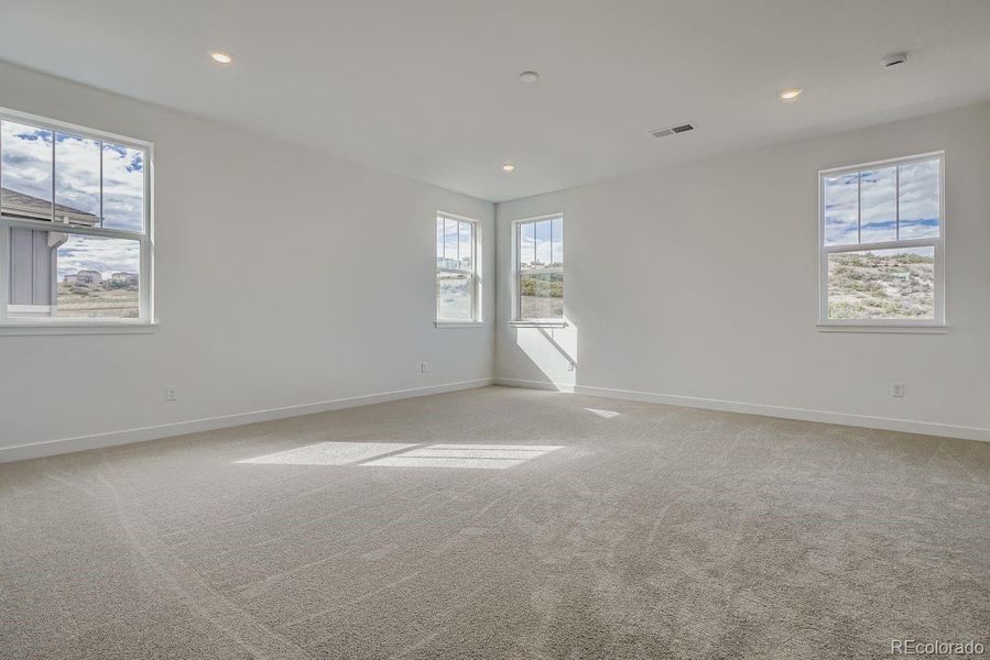 Spacious, unfurnished interior of a new home in Macanta: The Grand Collection, Castle Rock (Image 20).