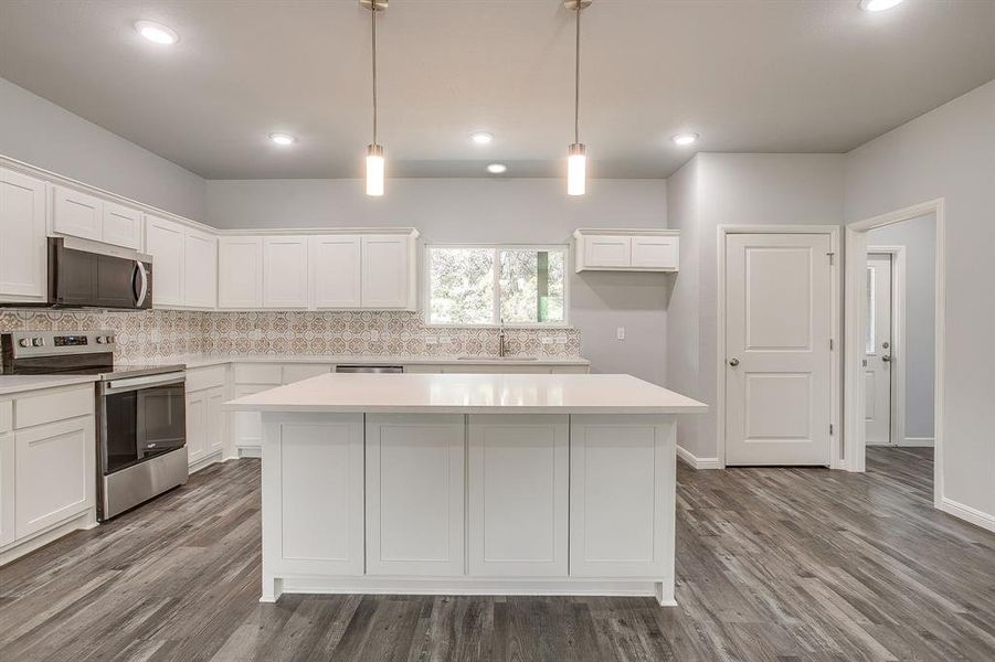 Furnished interior view inside a new home in , Rio Vista (Image 7). Furnished interior view inside a new home in , Rio Vista (Image 7).