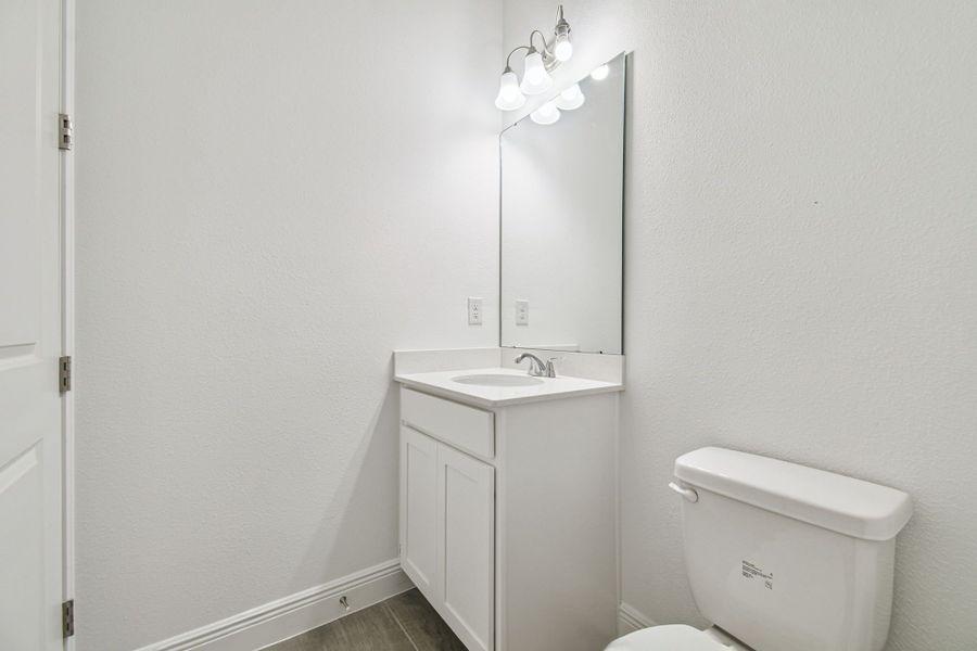 Representative furnished interior of a home built from the 50 ' - Saratoga by William Ryan Homes in Tamarack at Two Rivers, Zephyrhills (Image 16).