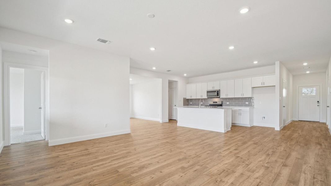 Spacious, unfurnished interior of a new home in Railhead, Cedar Creek (Image 7). Spacious, unfurnished interior of a new home in Railhead, Cedar Creek (Image 7).