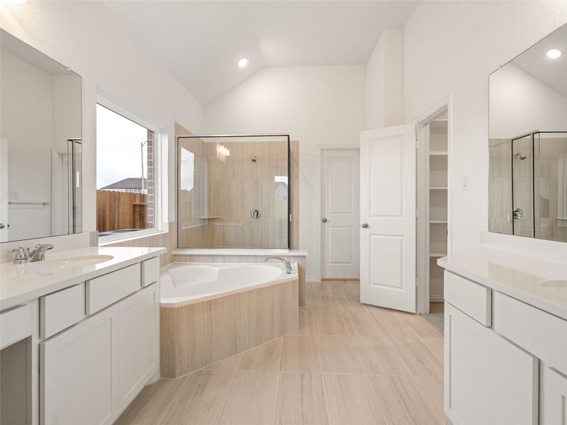 Furnished interior view inside a new home in Brookewater, Rosenberg (Image 12).