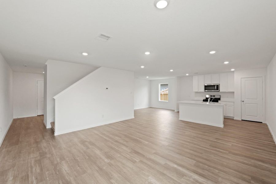 Spacious, unfurnished interior of a new home in The Canopies, Splendora (Image 17). Spacious, unfurnished interior of a new home in The Canopies, Splendora (Image 17).