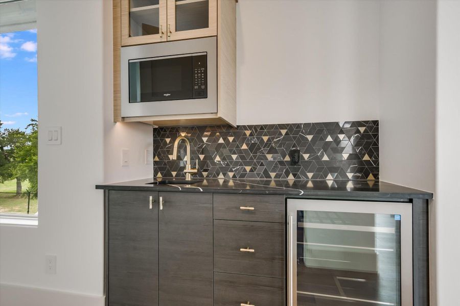 Furnished interior view inside a new home in , Horseshoe Bay (Image 36).