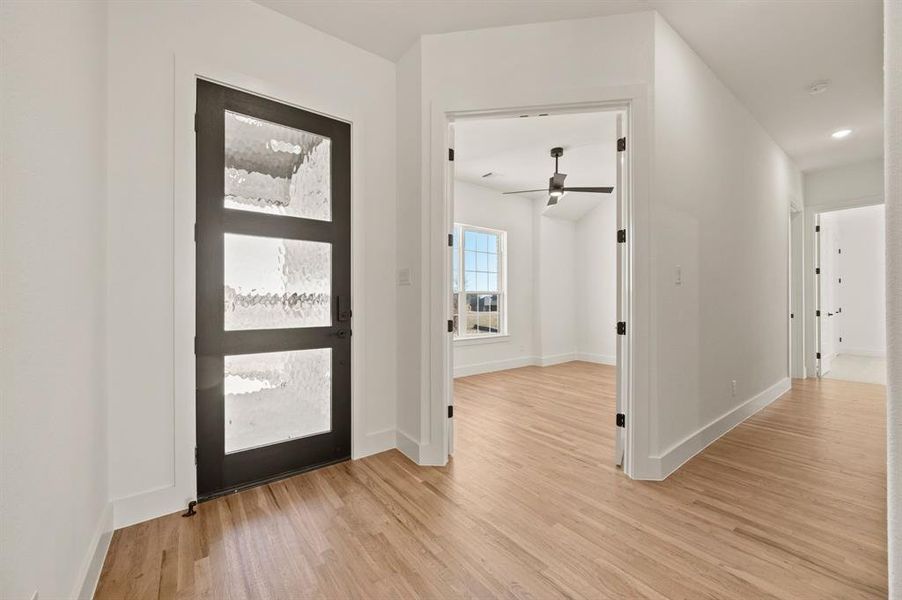 Spacious, unfurnished interior of a new home in Rocky Top Ranch, Reno (Image 25).