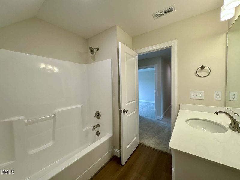 9f4237d5-b215-4cc5-842a-d57bdb95cdd4