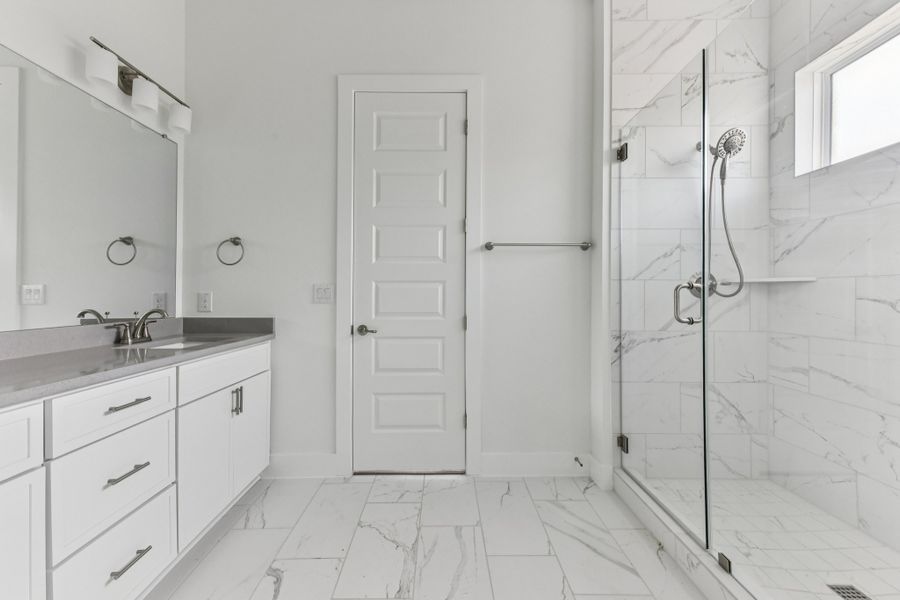 35 web or mls San Saba Dr S2412 035 35 web or mls San Saba Dr S2412 035