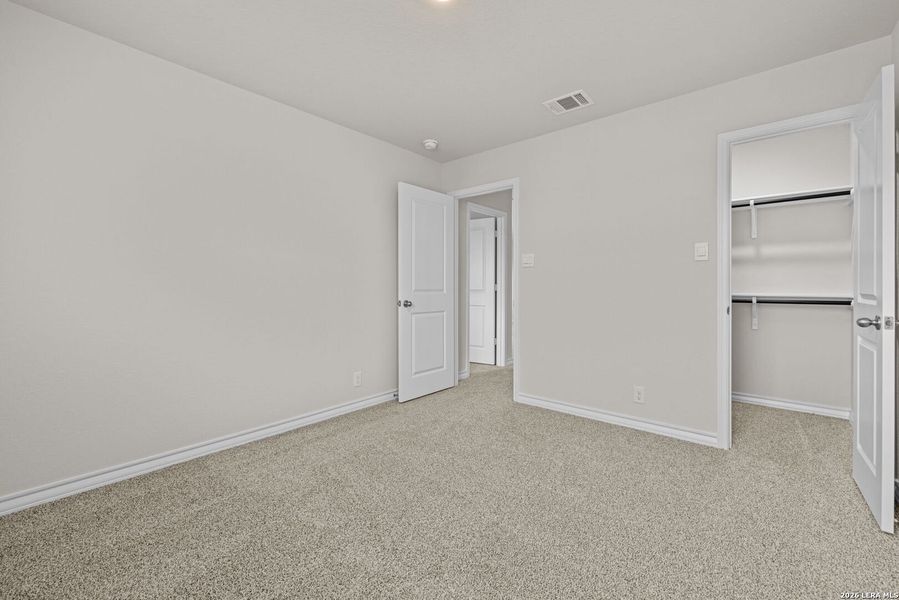 Spacious, unfurnished interior of a new home in Redbird Ranch, San Antonio (Image 12).