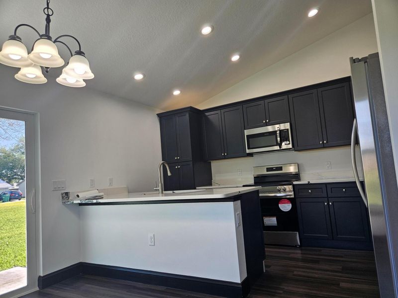 Quartz countertops. Quartz countertops.