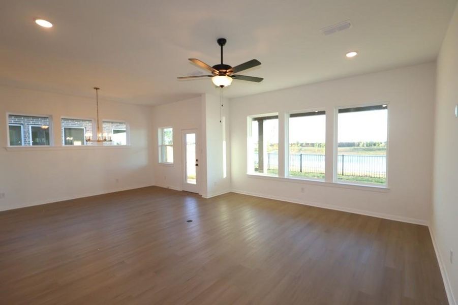 Spacious, unfurnished interior of a new home in Oakwood Estates, Waller (Image 26). Spacious, unfurnished interior of a new home in Oakwood Estates, Waller (Image 26).