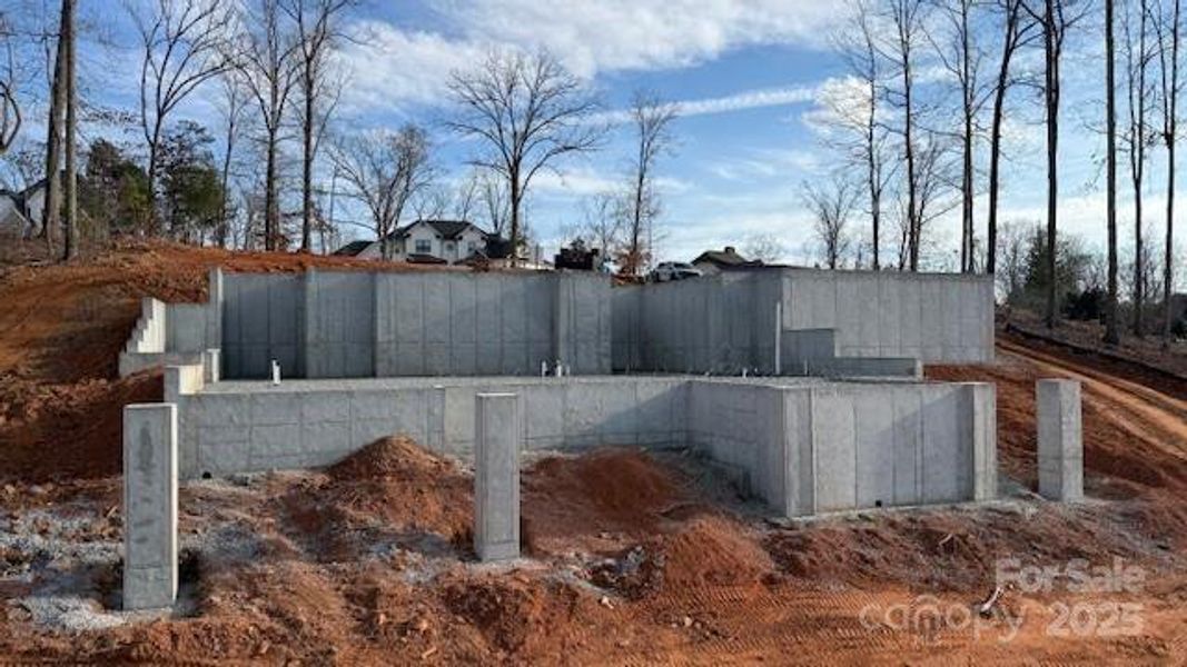 Image 8 of a home in . Image 8 of a home in .