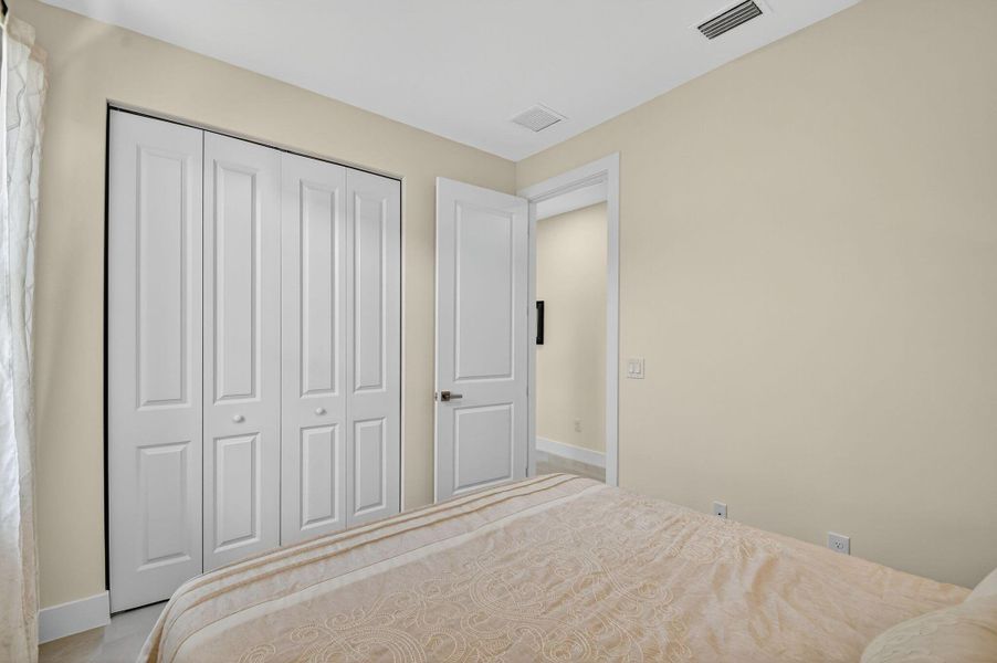 Image 76 of a home in .