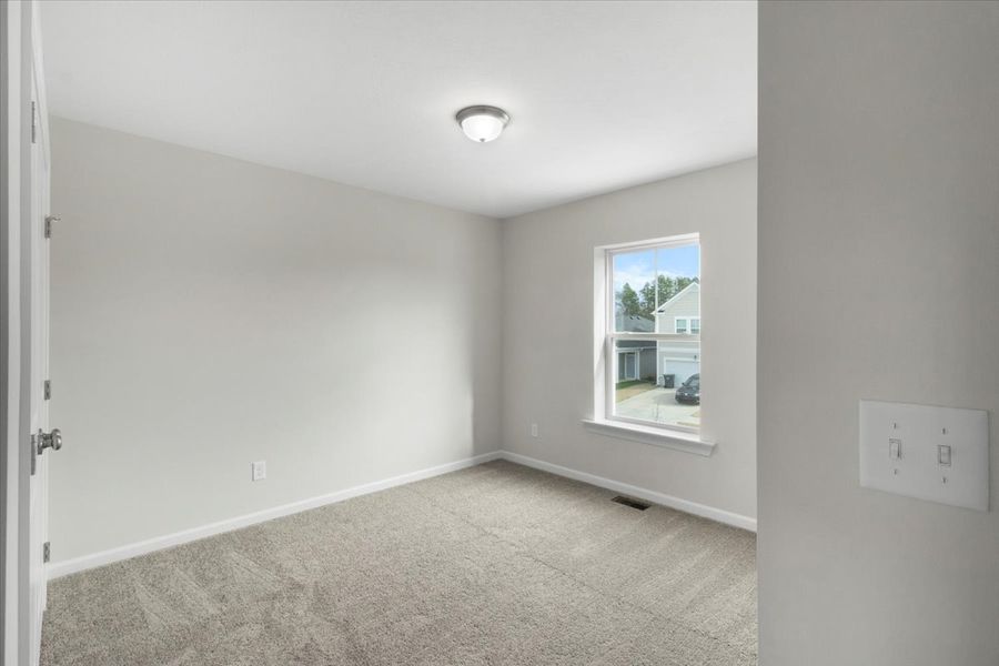 Spacious, unfurnished interior of a new home in Windsor, North Augusta (Image 20).