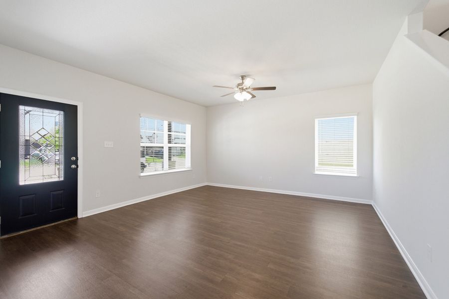 Spacious, unfurnished interior of a new home in La Terra, Celina (Image 17).
