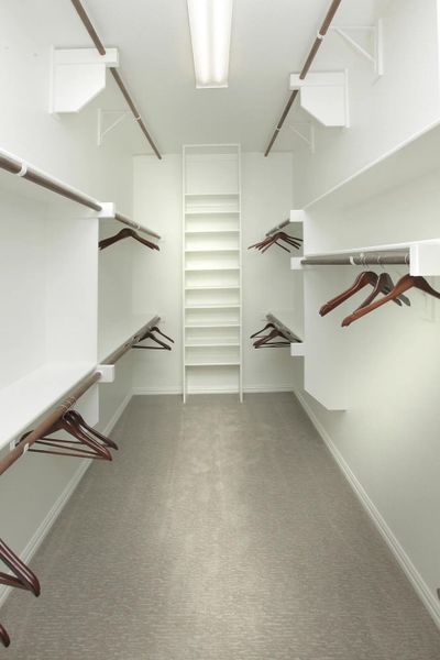 The Rosella Owner's Closet The Rosella Owner's Closet