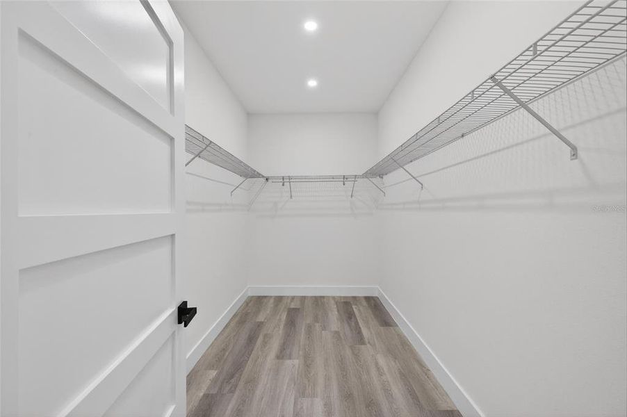 Spacious, unfurnished interior of a new home in , Spring Hill (Image 44).