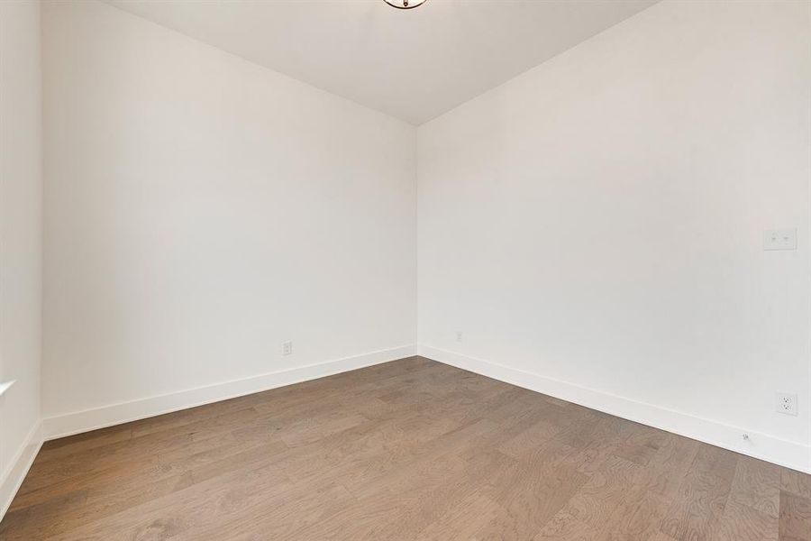 Spacious, unfurnished interior of a new home in Devonshire, Forney (Image 28). Spacious, unfurnished interior of a new home in Devonshire, Forney (Image 28).