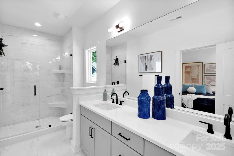 Image 21 of a home in .