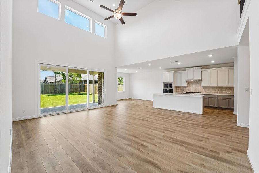 Spacious, unfurnished interior of a new home in Evergreen 55', Conroe (Image 23). Spacious, unfurnished interior of a new home in Evergreen 55', Conroe (Image 23).