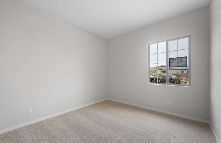 Spacious, unfurnished interior of a new home in Artisan at Asante, Surprise (Image 28).