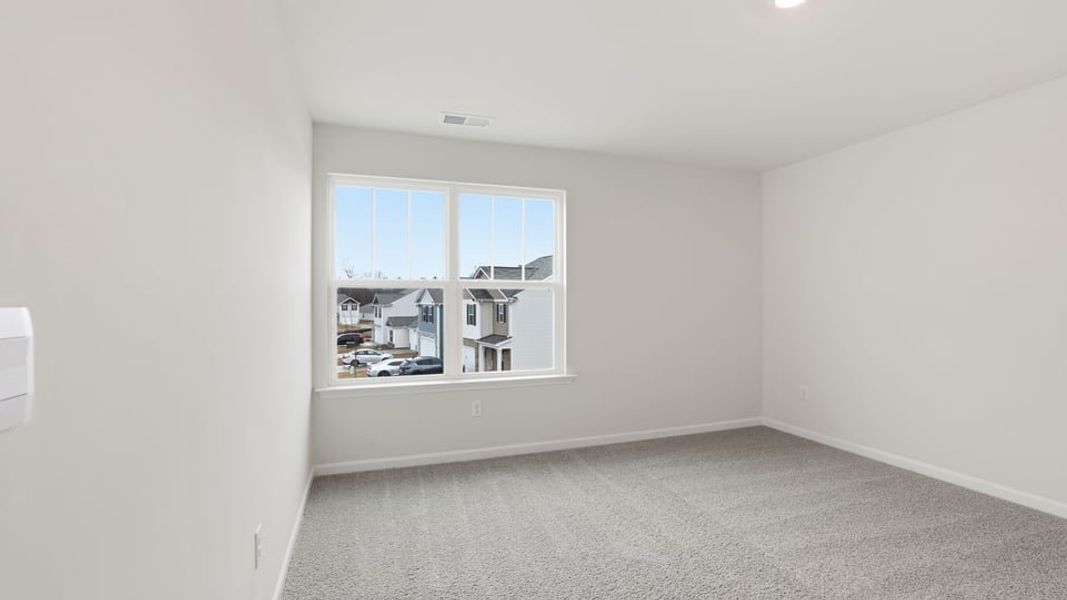 Spacious, unfurnished interior of a new home in Cedar Gap, Fountain Inn (Image 29).