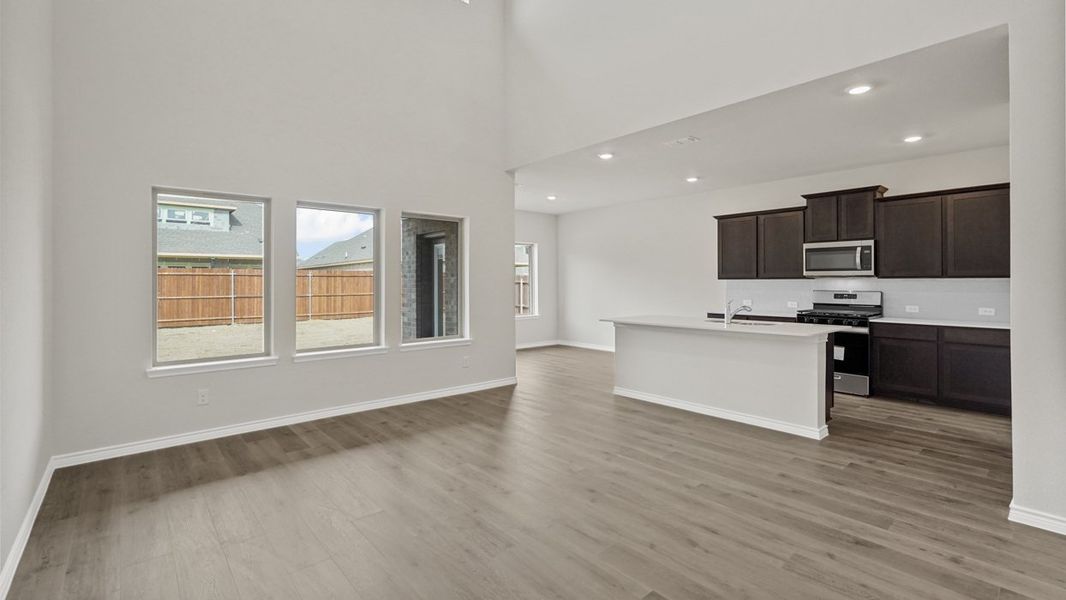 Representative unfurnished interior of a home built from the Plan by D.R. Horton in Lilybrooke at Legacy Hills, Celina (Image 6).