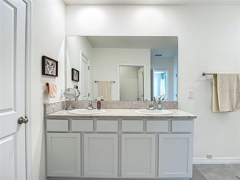 Furnished interior view inside a new home in , Wesley Chapel (Image 44).