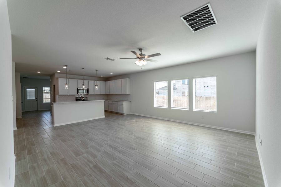Spacious, unfurnished interior of a new home in Briarwood, Elgin (Image 23). Spacious, unfurnished interior of a new home in Briarwood, Elgin (Image 23).