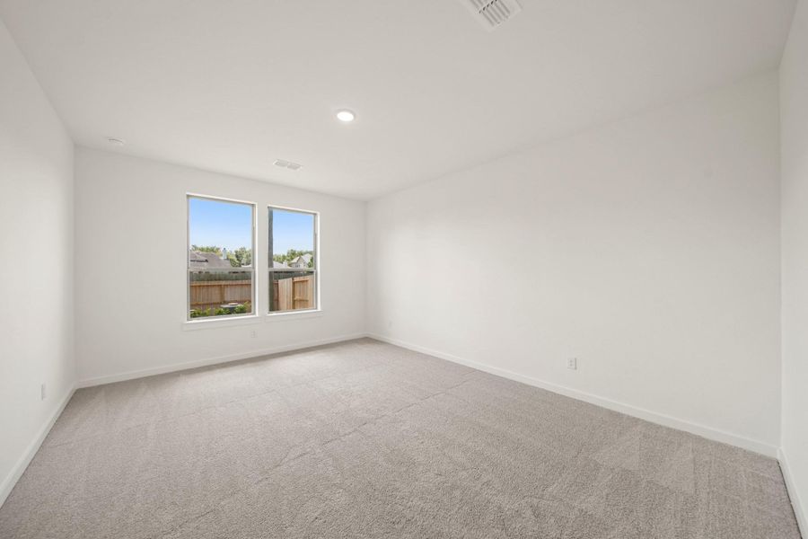 Spacious, unfurnished interior of a new home in Sienna Village of Anderson Springs 50', Missouri City (Image 10). Spacious, unfurnished interior of a new home in Sienna Village of Anderson Springs 50', Missouri City (Image 10).