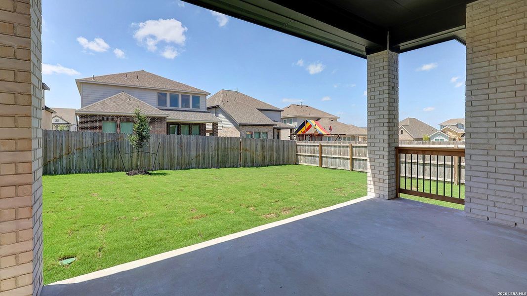 Exterior details and patio area of a home in Ladera, San Antonio (Image 3).