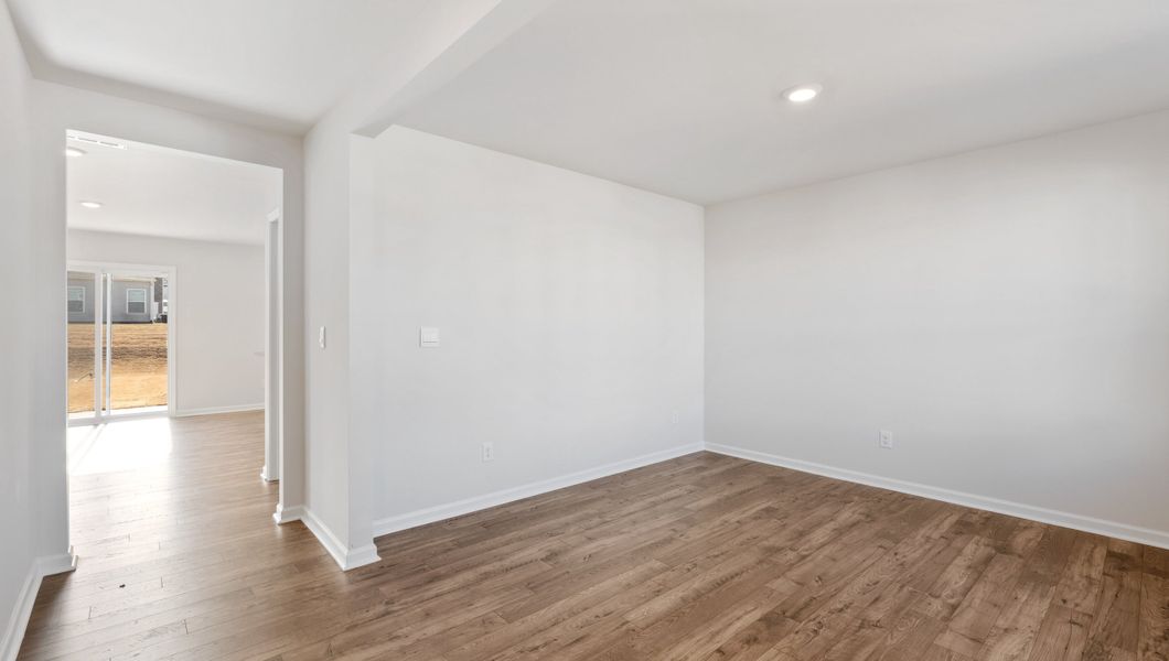 Spacious, unfurnished interior of a new home in Magnolia at the Bluffs Phase 3, Freeport (Image 18).