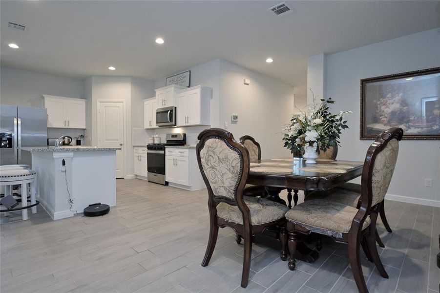 Furnished interior view inside a new home in , Fort Worth (Image 11).