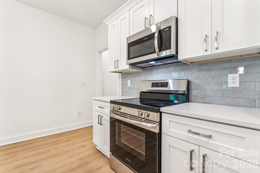 Furnished interior view inside a new home in , Gastonia (Image 5).