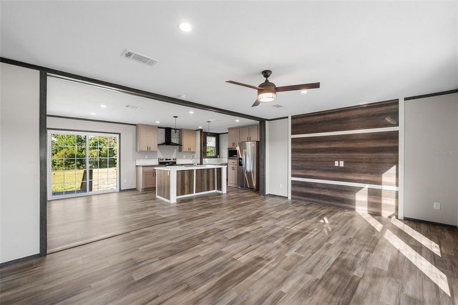 Spacious, unfurnished interior of a new home in , Ocklawaha (Image 13). Spacious, unfurnished interior of a new home in , Ocklawaha (Image 13).
