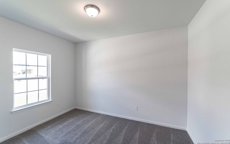 Spacious, unfurnished interior of a new home in Hennersby Hollow, San Antonio (Image 4). Spacious, unfurnished interior of a new home in Hennersby Hollow, San Antonio (Image 4).