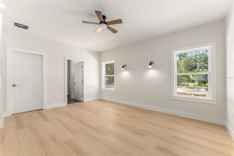 Spacious, unfurnished interior of a new home in , Gainesville (Image 16). Spacious, unfurnished interior of a new home in , Gainesville (Image 16).