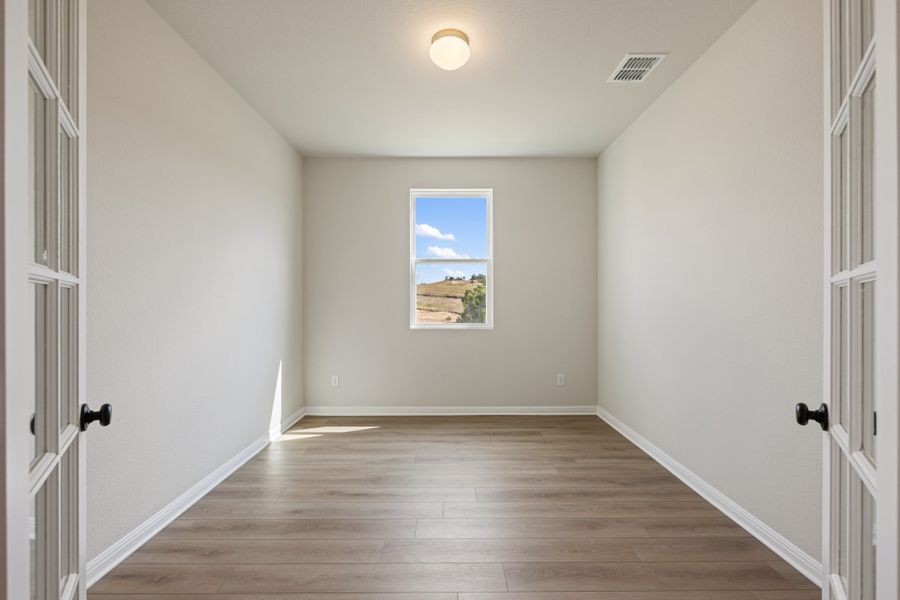Representative unfurnished interior of a home built from the Granbury by Ashton Woods in Berry Creek Highlands, Georgetown (Image 25). Representative unfurnished interior of a home built from the Granbury by Ashton Woods in Berry Creek Highlands, Georgetown (Image 25).