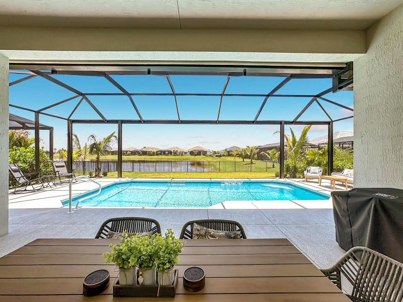 9244 SW Pinnacle Lakeview Pool
