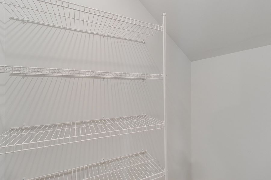 Spacious, unfurnished interior of a new home in Bluefield, Lexington (Image 31). Spacious, unfurnished interior of a new home in Bluefield, Lexington (Image 31).