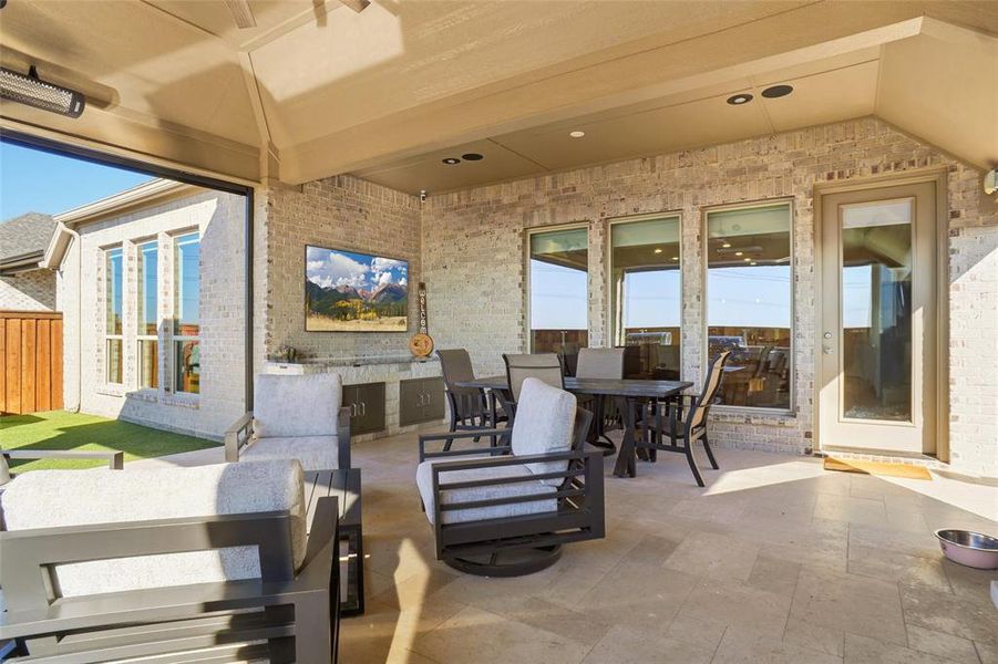 Exterior details and patio area of a home in Reunion 50', Rhome (Image 4). Exterior details and patio area of a home in Reunion 50', Rhome (Image 4).