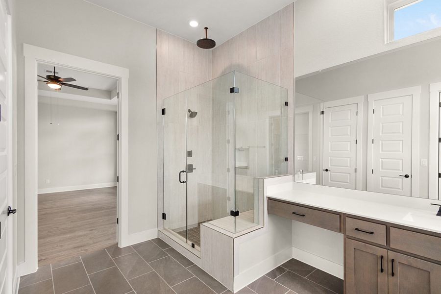 Furnished interior view inside a new home in Broken Oak, Georgetown (Image 8).
