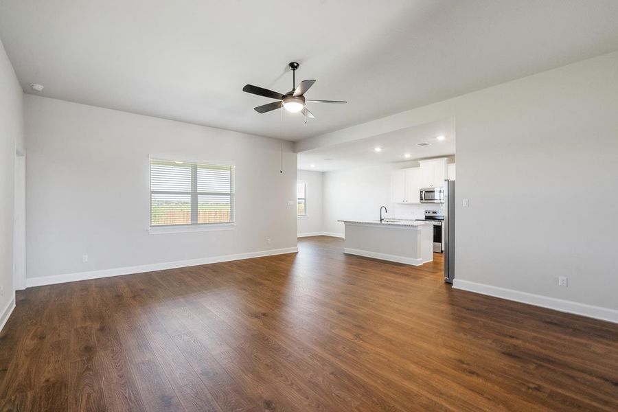 Spacious, unfurnished interior of a new home in Colson Ranch, Jarrell (Image 6).