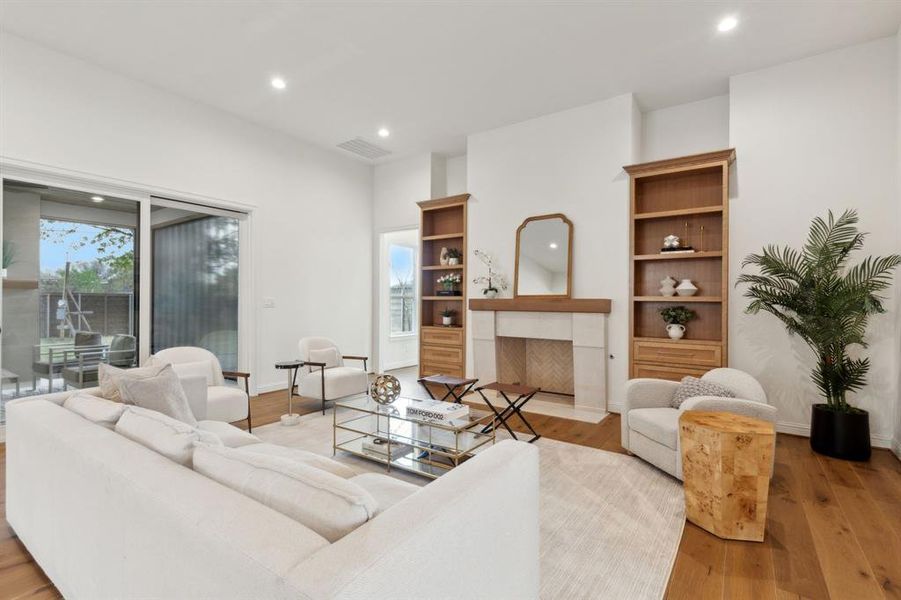 Furnished interior view inside a new home in , Dallas (Image 34).