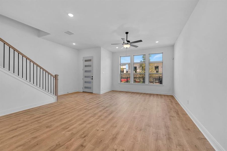 Spacious, unfurnished interior of a new home in Hillside at Las Colinas, Irving (Image 25). Spacious, unfurnished interior of a new home in Hillside at Las Colinas, Irving (Image 25).