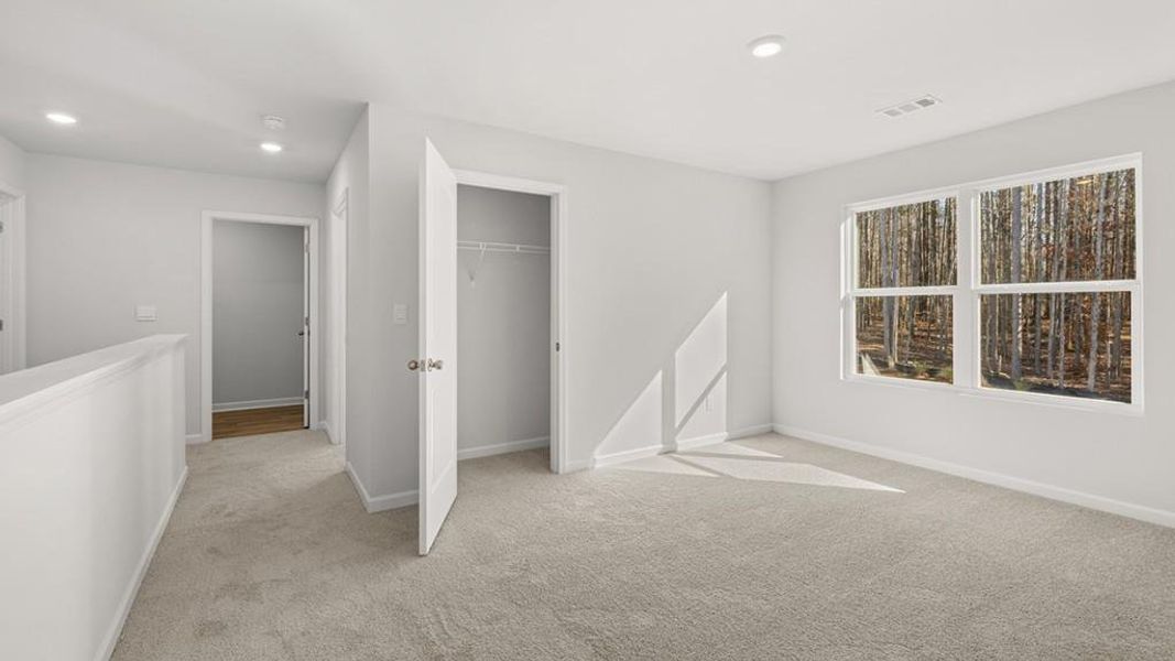 Spacious, unfurnished interior of a new home in Hamptons at Riverwood South, Dallas (Image 9). Spacious, unfurnished interior of a new home in Hamptons at Riverwood South, Dallas (Image 9).