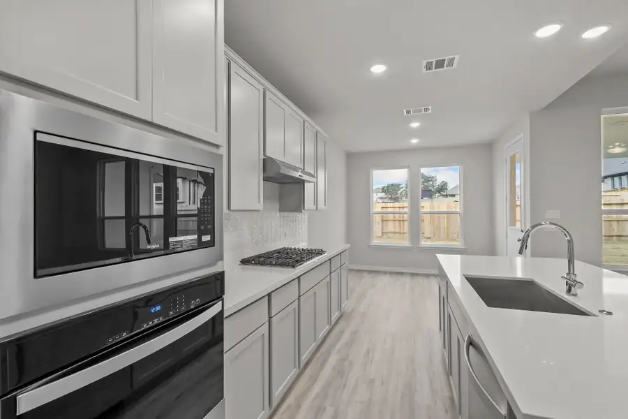 5br New Home in Cibolo, TX.  - Slide 8